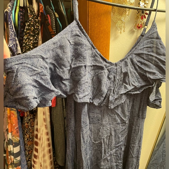 Rewind High-Low Dress with Drop Sleeves - Picture 2 of 5